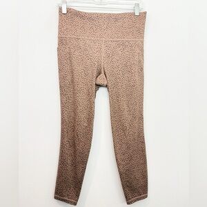 Athleta Salutation Stash Pocket II Printed 7/8 Tight Size Medium